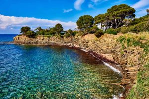 Αυτή η ειρηνική ιταλική ακτογραμμή είναι μια προσιτή εναλλακτική λύση για την ακτή του Αμάλφι – με καλύτερες παραλίες